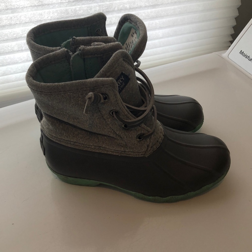 Sperry rain boots